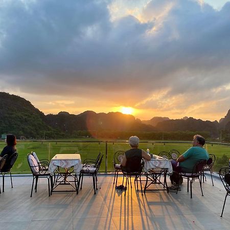 Liberty Hall Tam Coc Hotel & Villa Ninh Binh Esterno foto