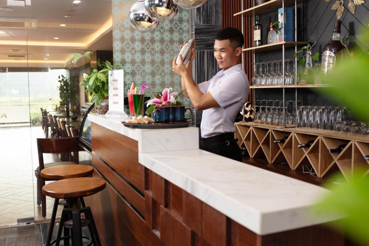 Liberty Hall Tam Coc Hotel & Villa Ninh Binh Esterno foto