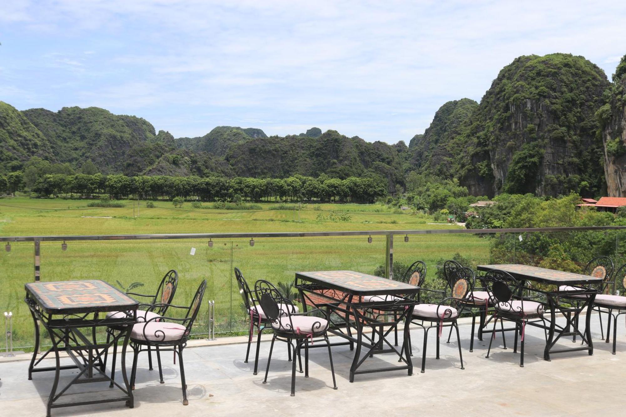 Liberty Hall Tam Coc Hotel & Villa Ninh Binh Esterno foto